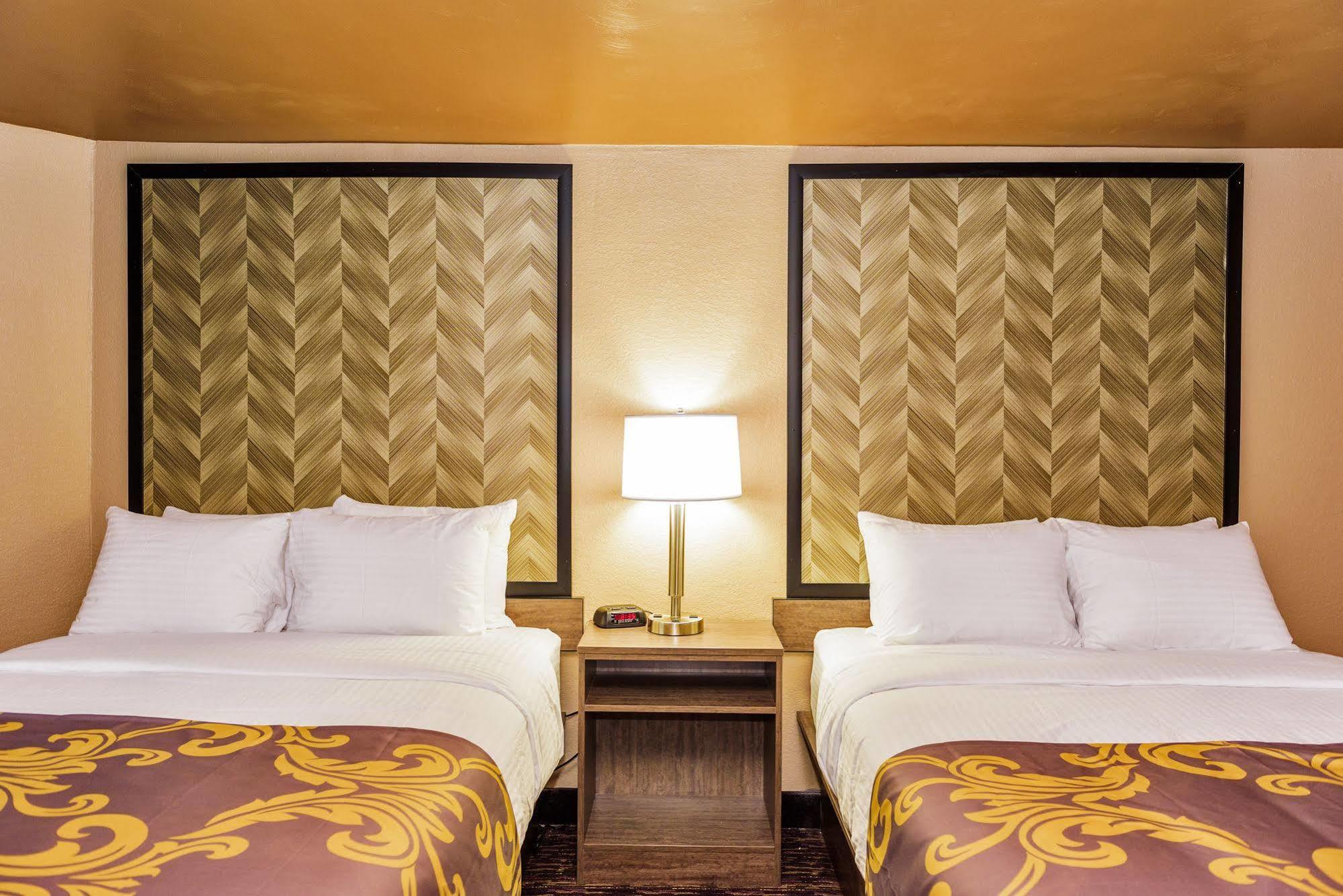 Aarya Hotel By Niagara Fashion Outlets Niagara Falls Buitenkant foto